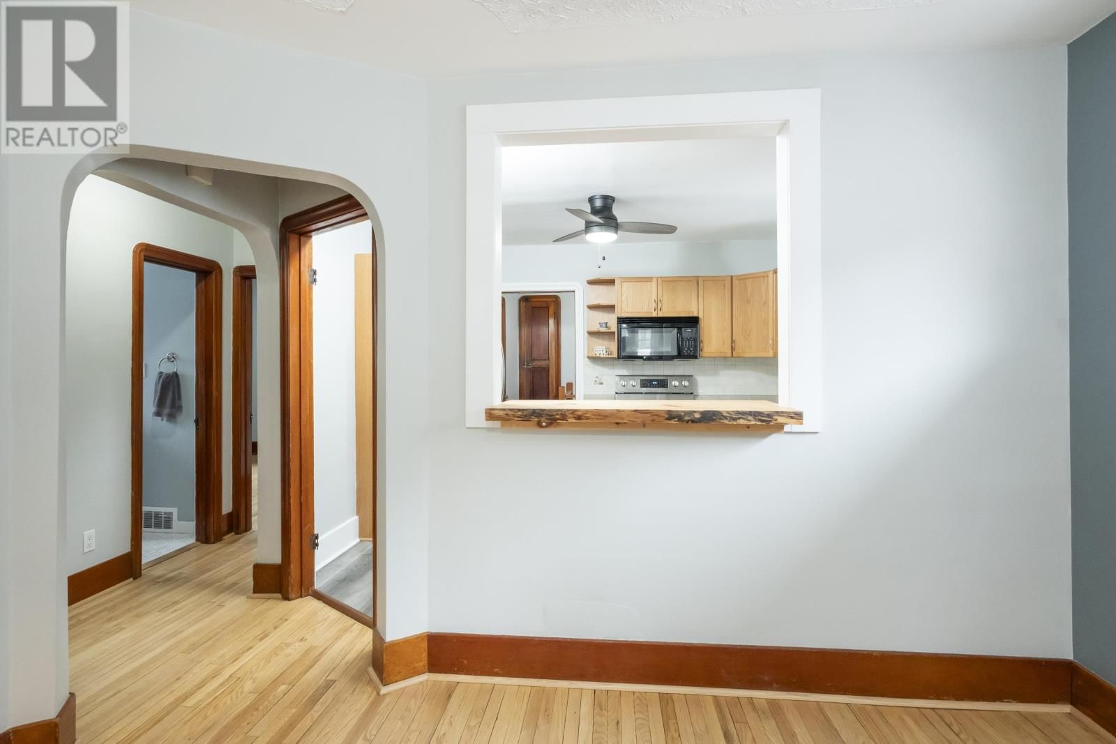 522 SYNDICATE AVE Image 18