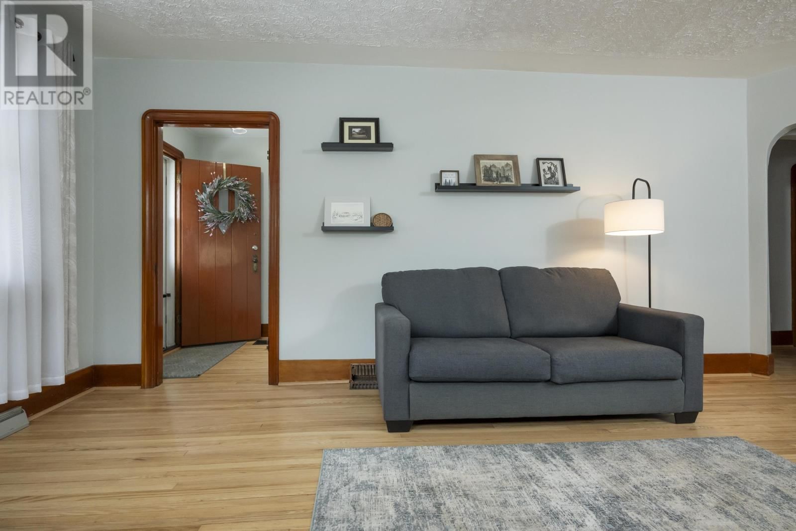 522 SYNDICATE AVE Image 3