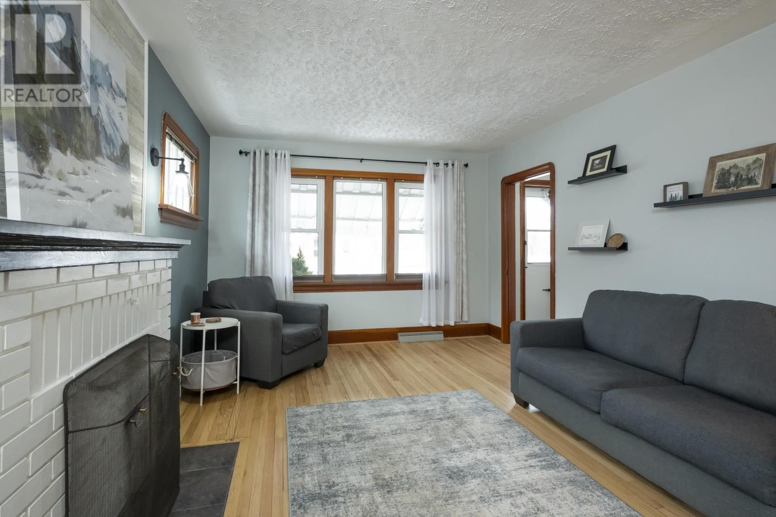 522 SYNDICATE AVE Image 5