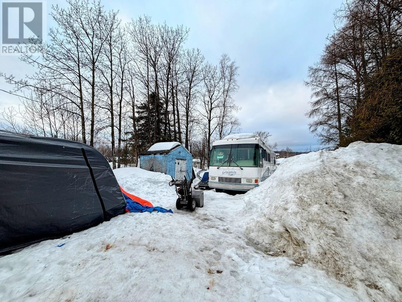 71 MANITOU RD Image 9