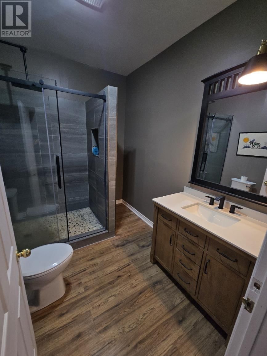 611 WILEY ST Image 20