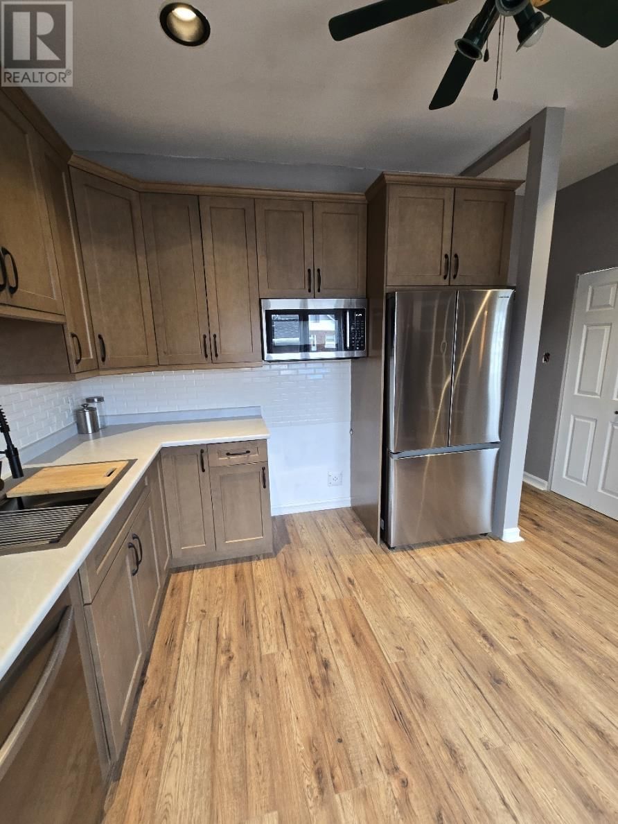 611 WILEY ST Image 8