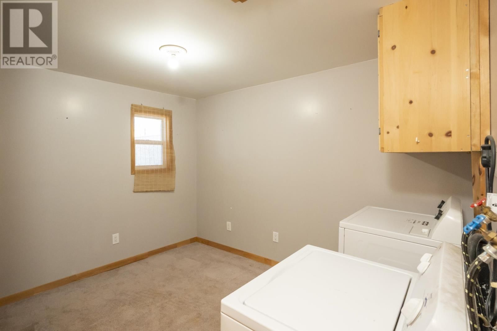 118 SELKIRK ST Image 18