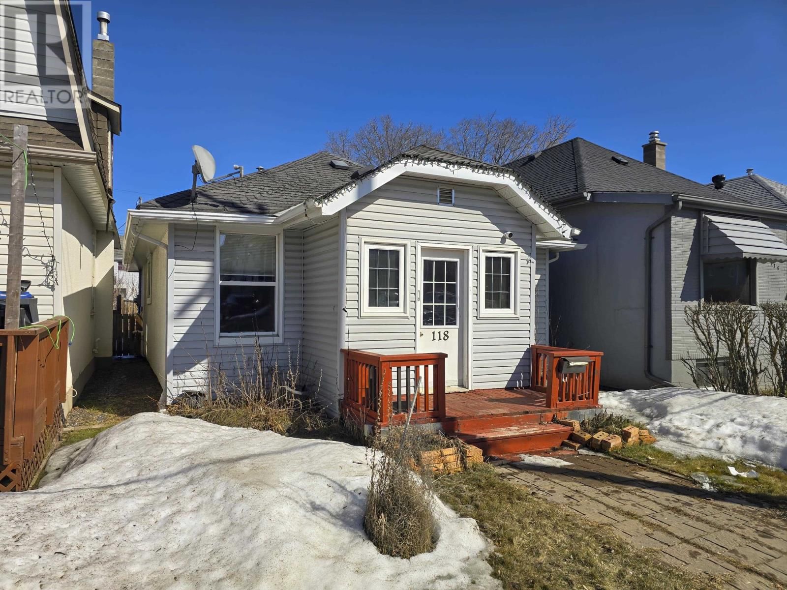 118 SELKIRK ST Image 2