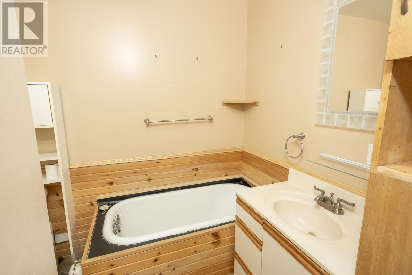 118 SELKIRK ST Image 21