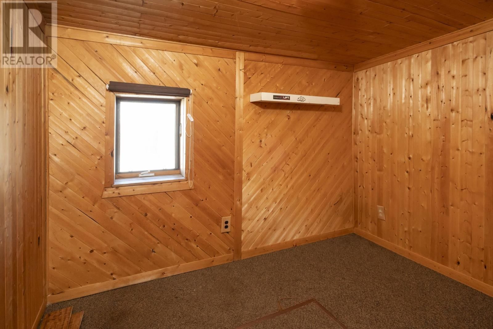 118 SELKIRK ST Image 25