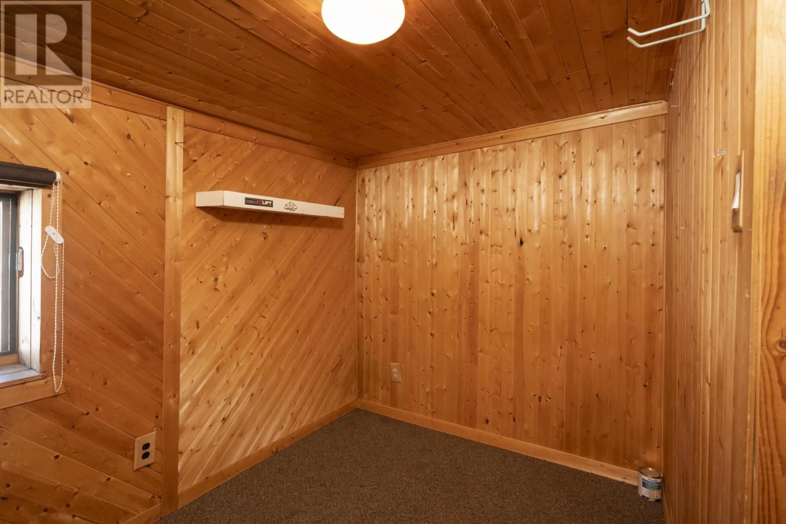 118 SELKIRK ST Image 26