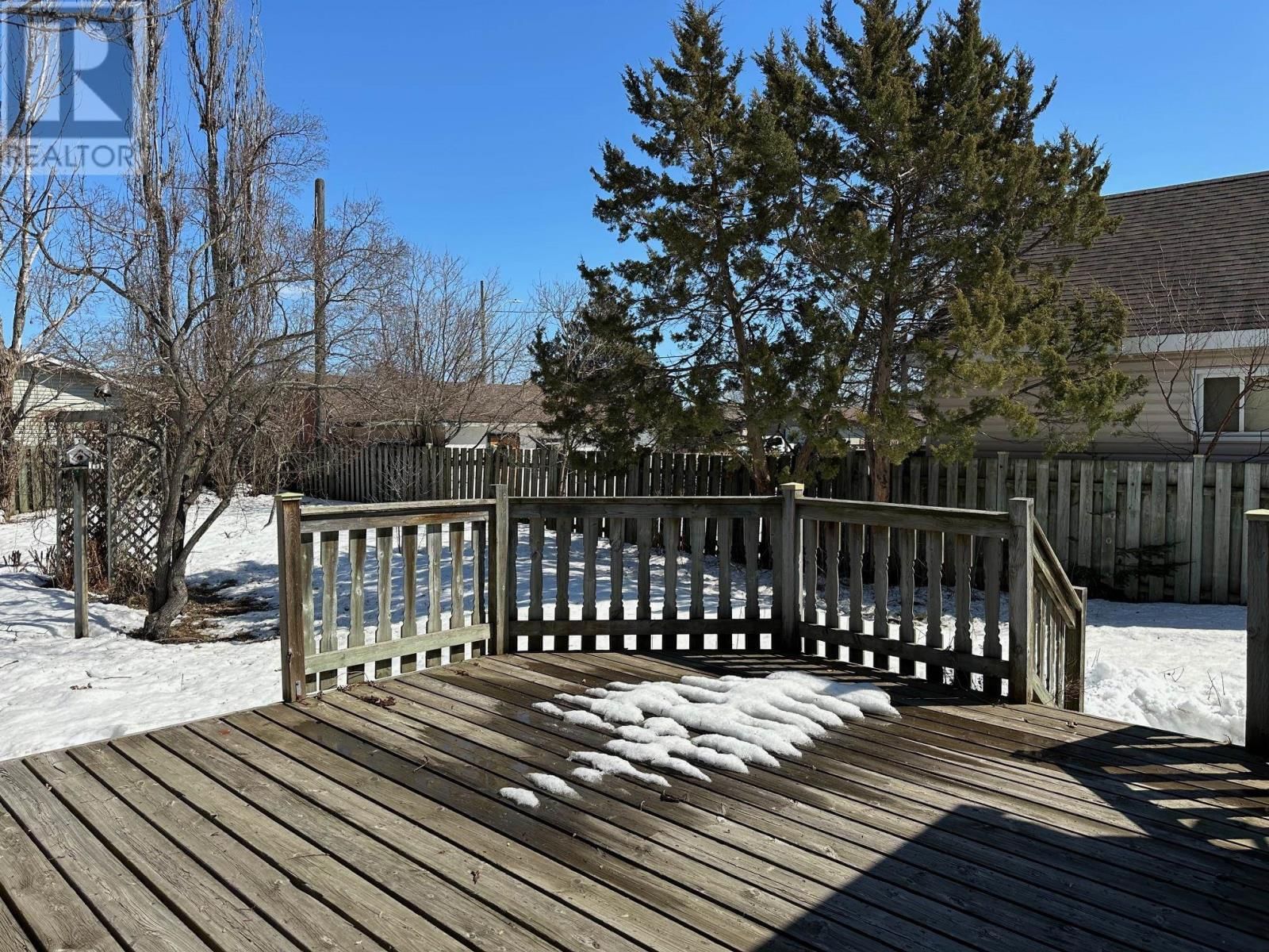 206 SHUNIAH ST Image 21