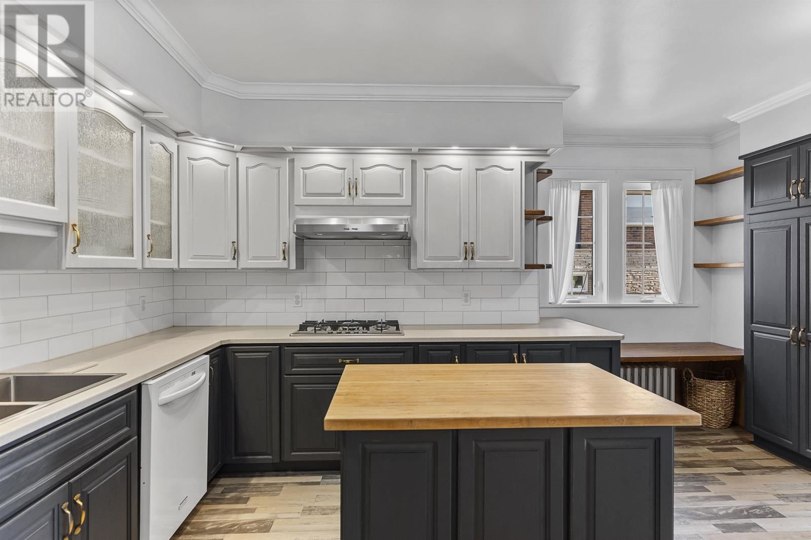 144 HIGH ST Image 12