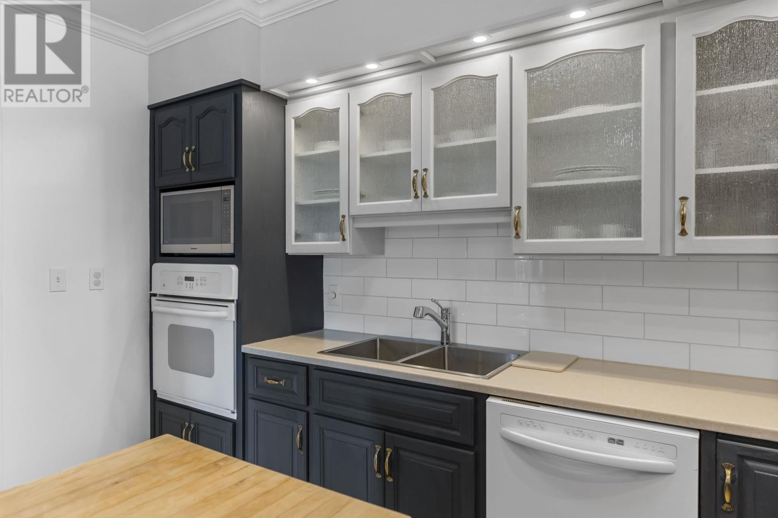 144 HIGH ST Image 15