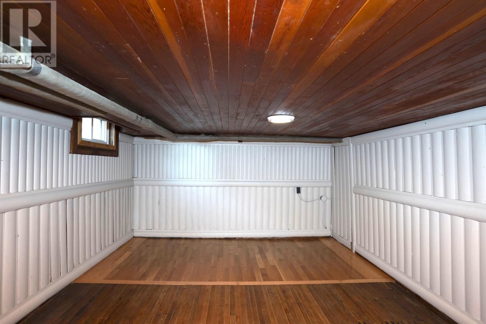 144 HIGH ST Image 21