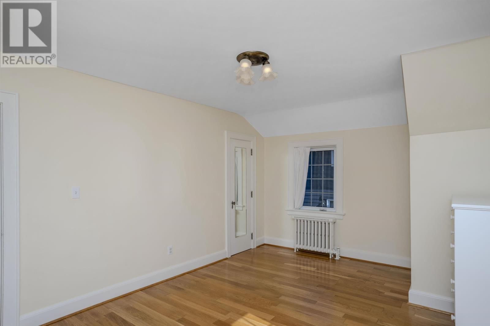 144 HIGH ST Image 26