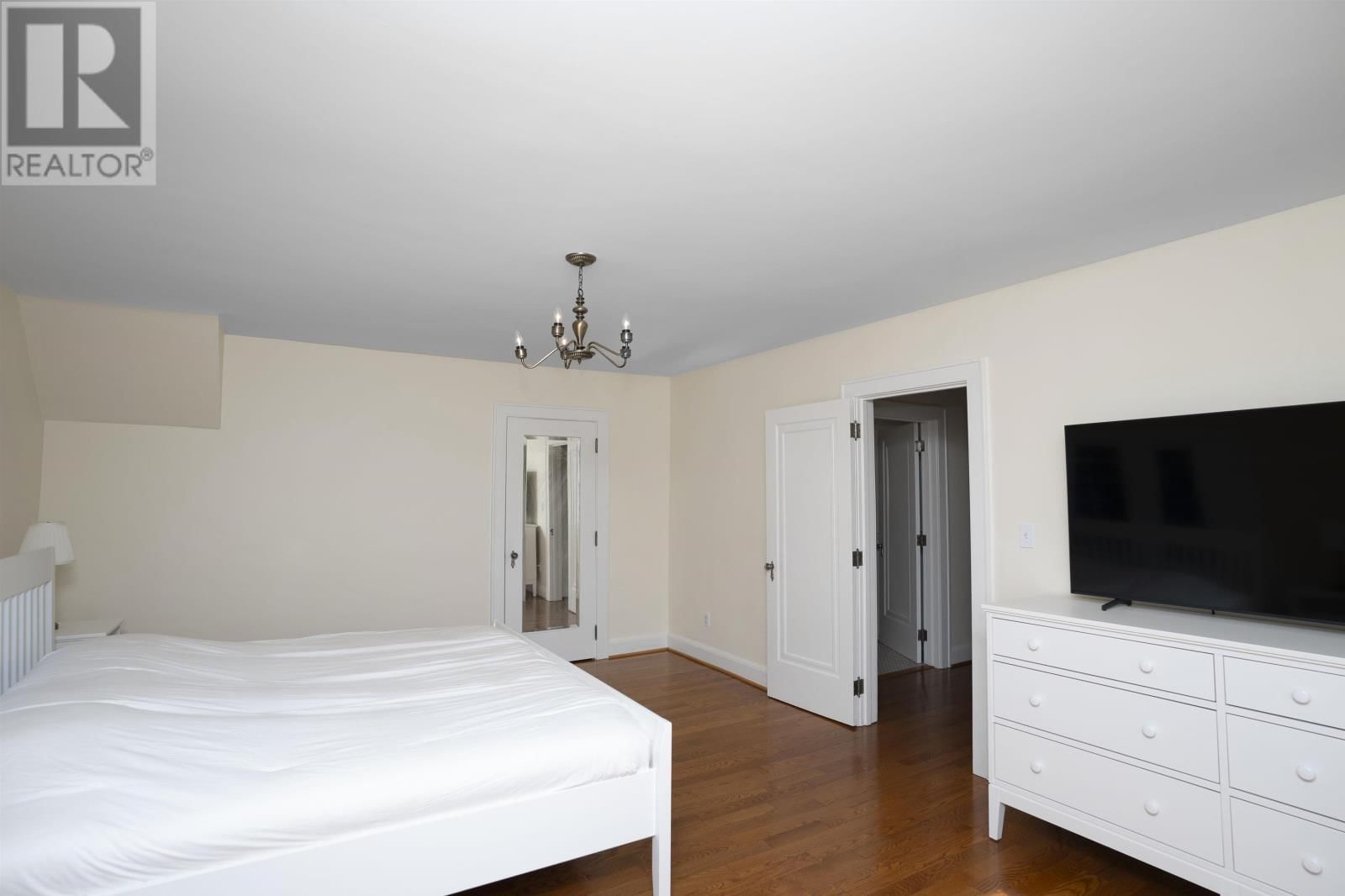 144 HIGH ST Image 29