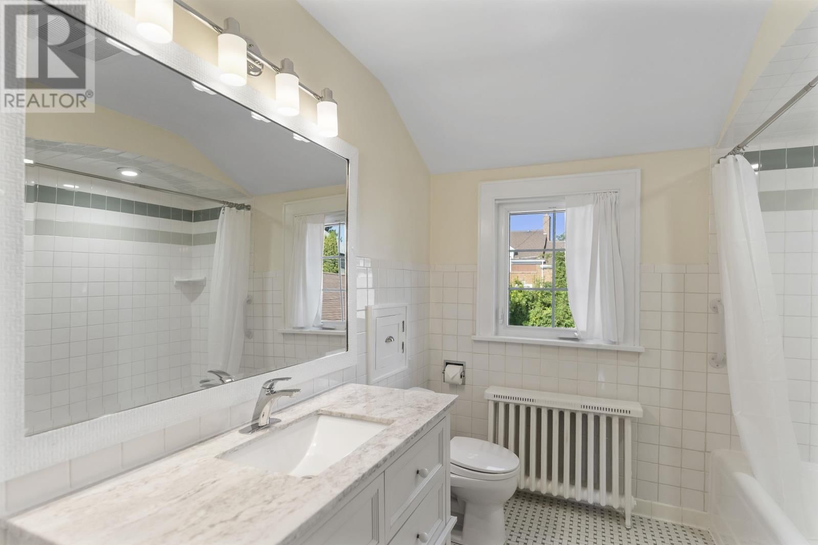 144 HIGH ST Image 30