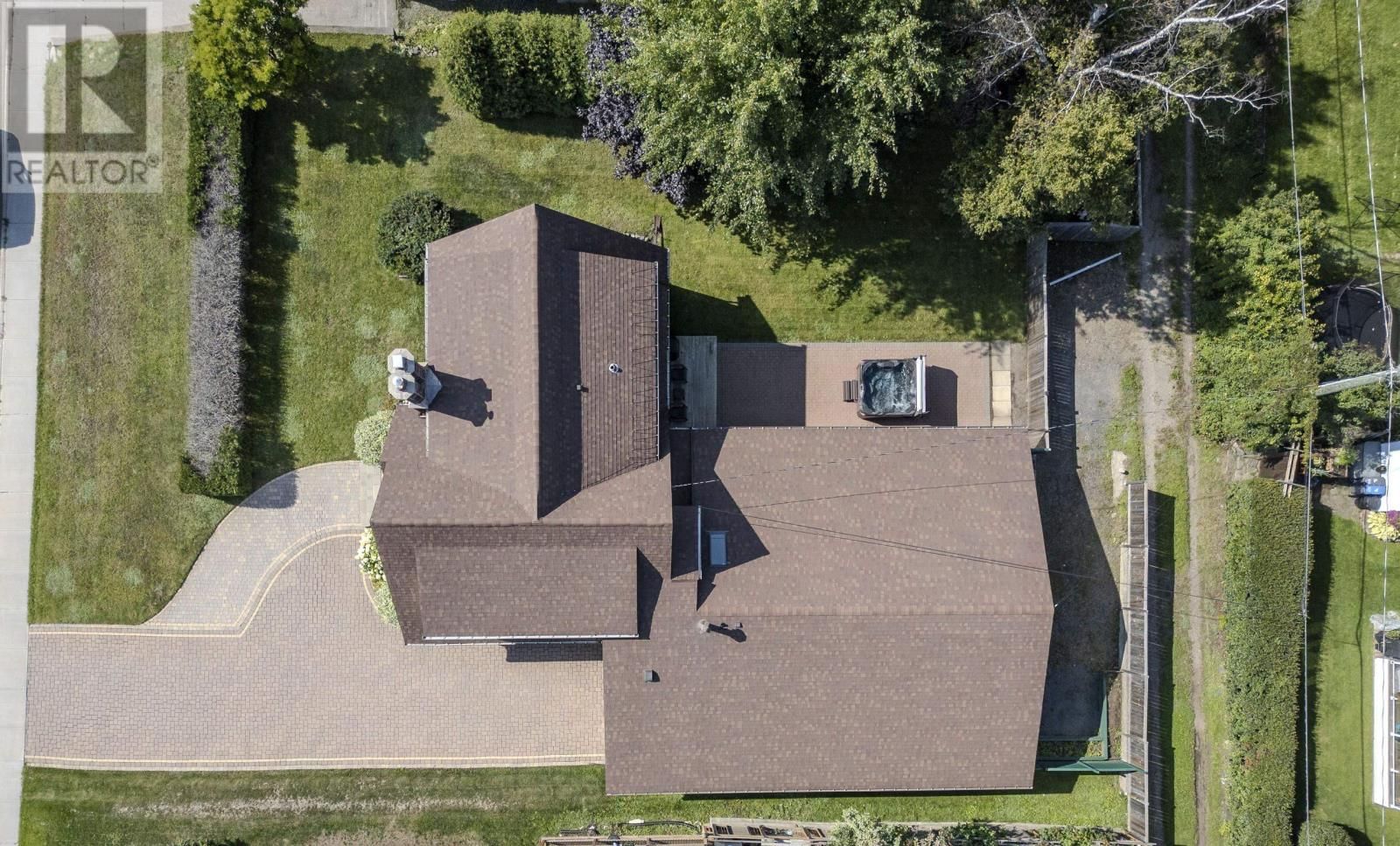 144 HIGH ST Image 32