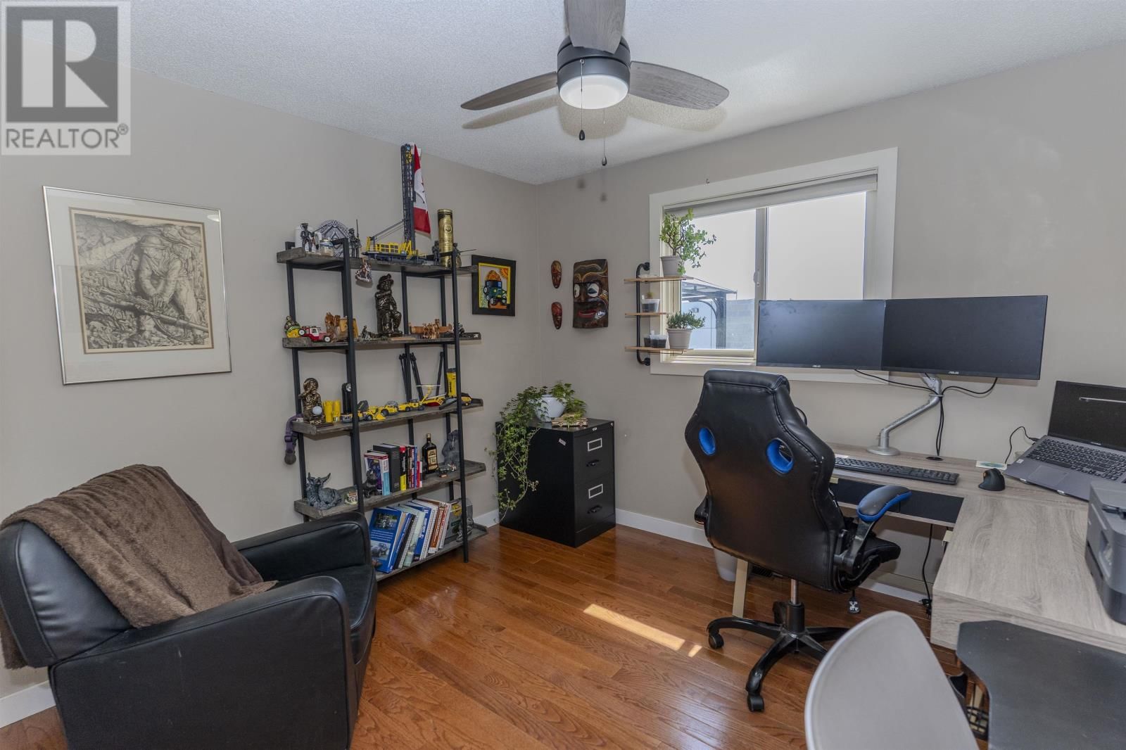 211 LINDEN CT Image 21