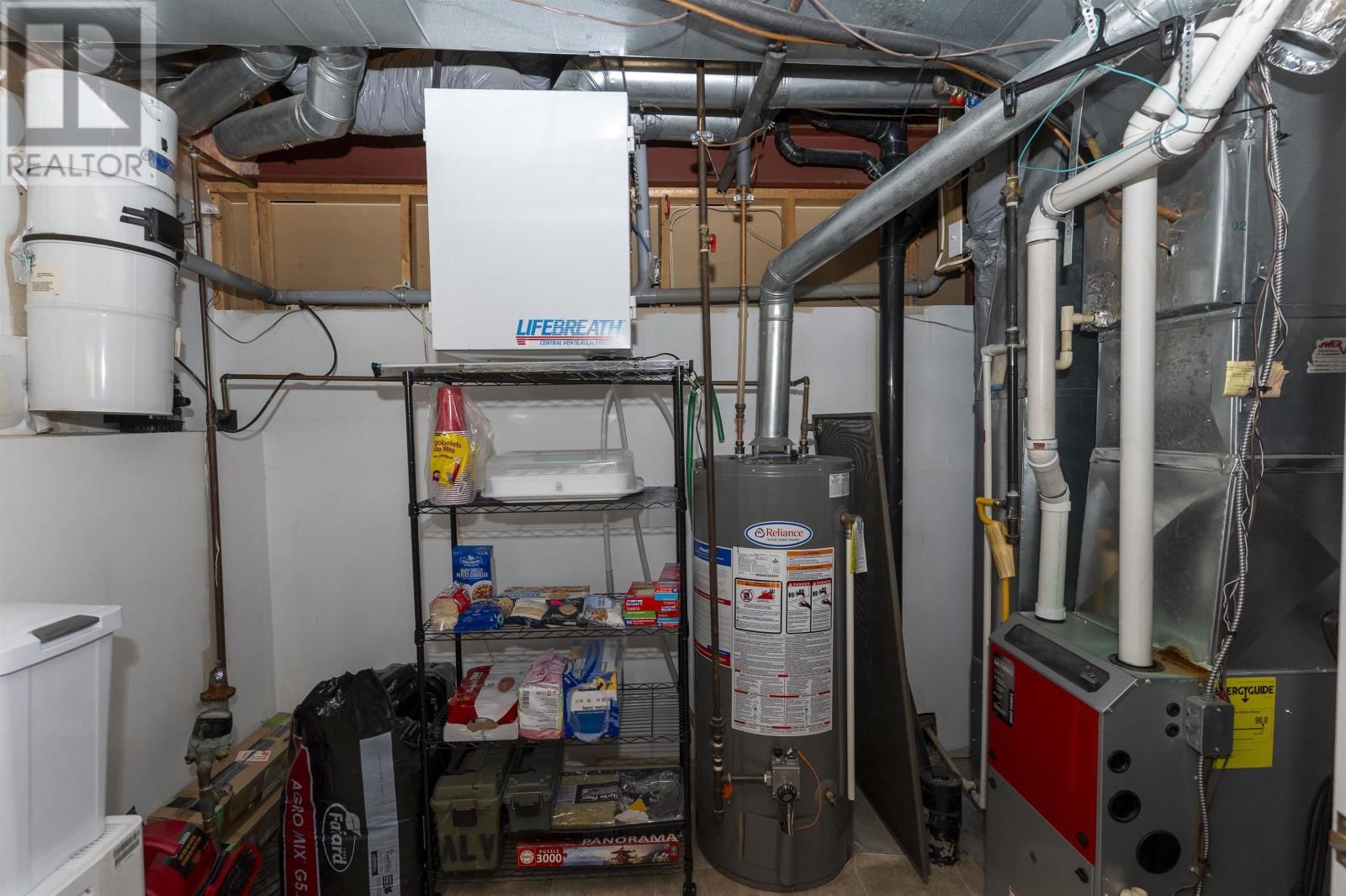 211 LINDEN CT Image 29