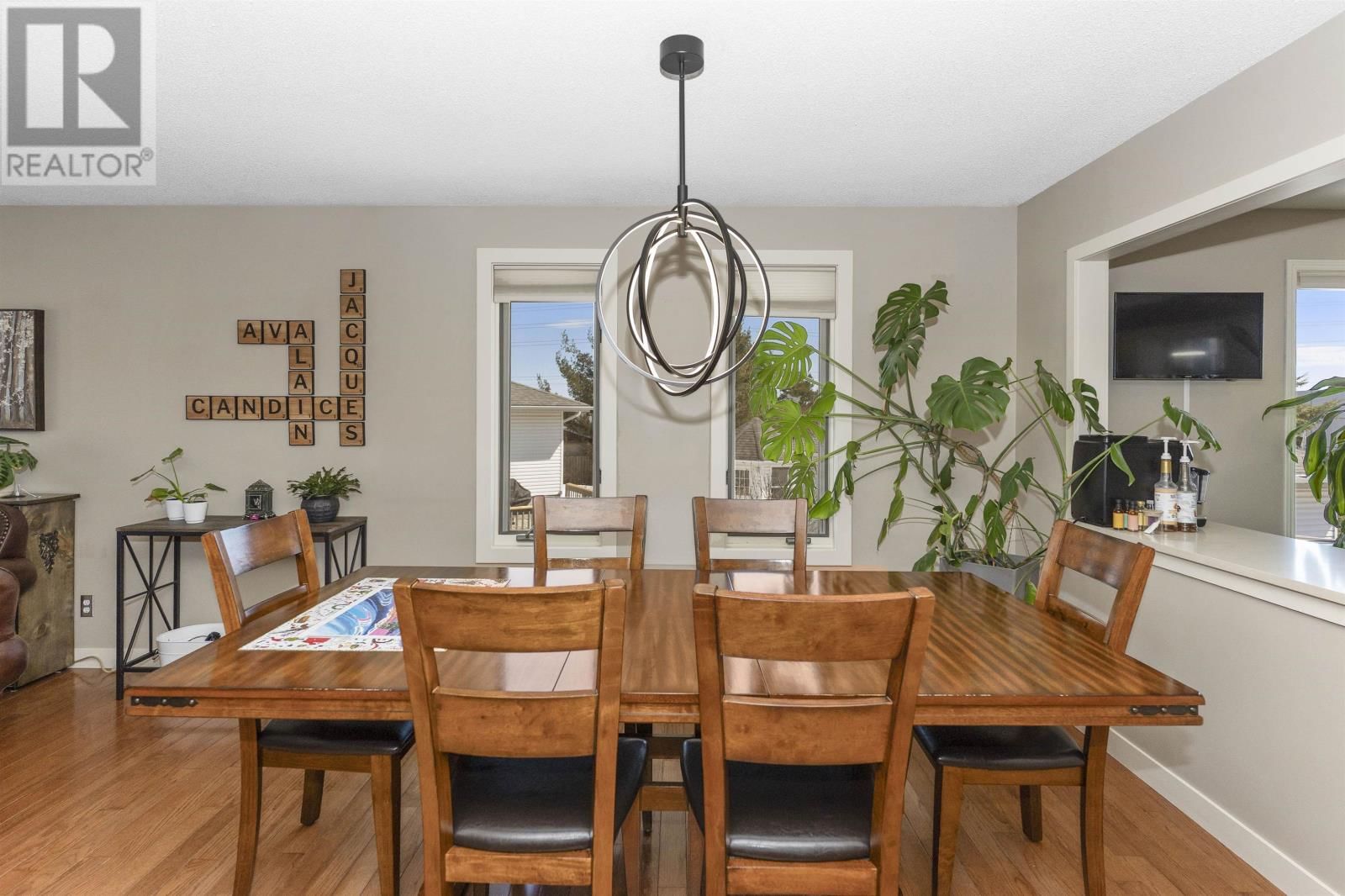 211 LINDEN CT Image 7