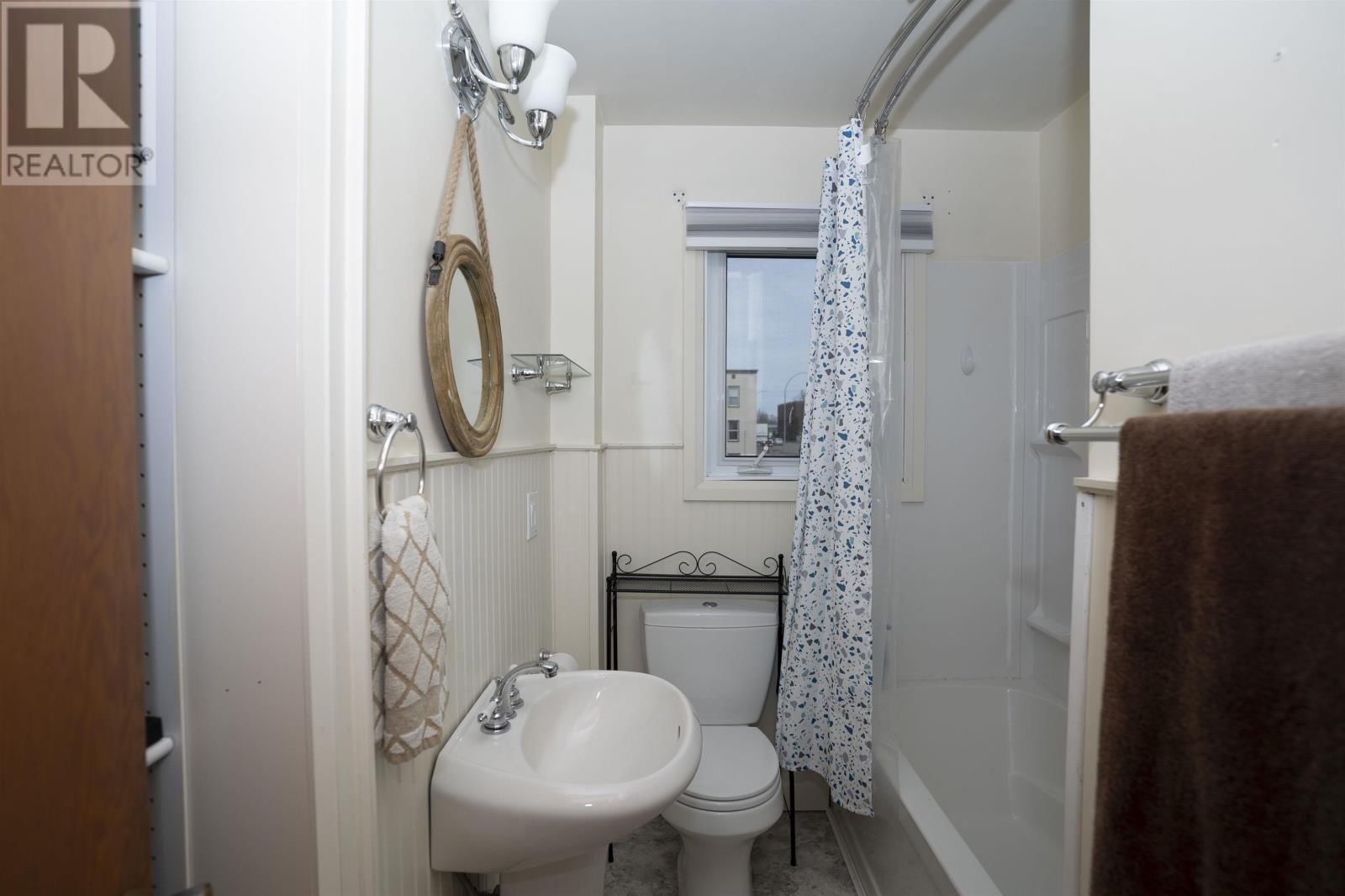 1309 FORD ST Image 24