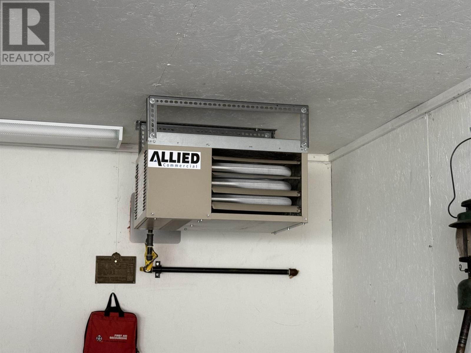 2214 ARTHUR ST Image 6