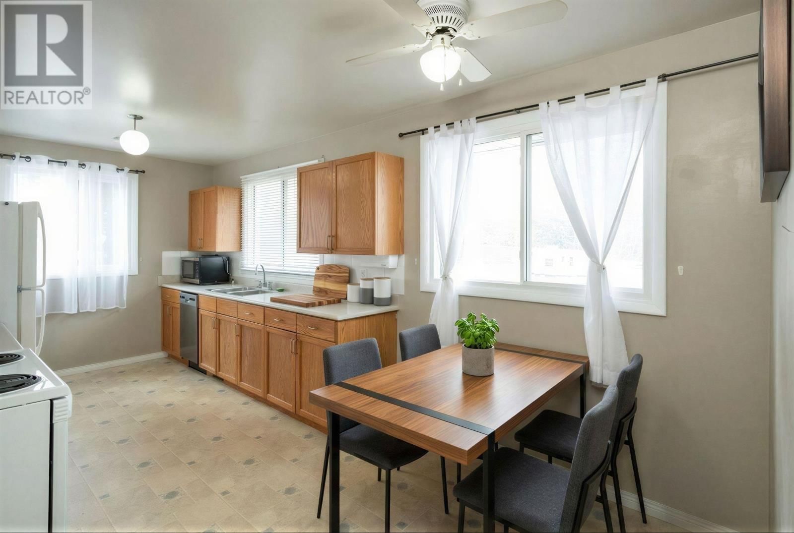 163 BLUCHER AVE Image 10