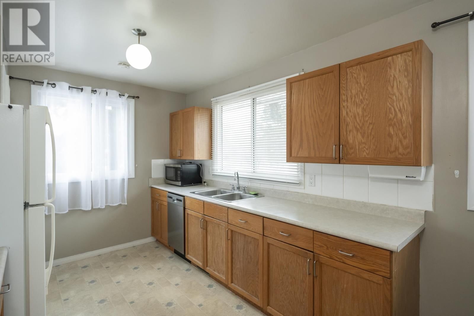 163 BLUCHER AVE Image 12