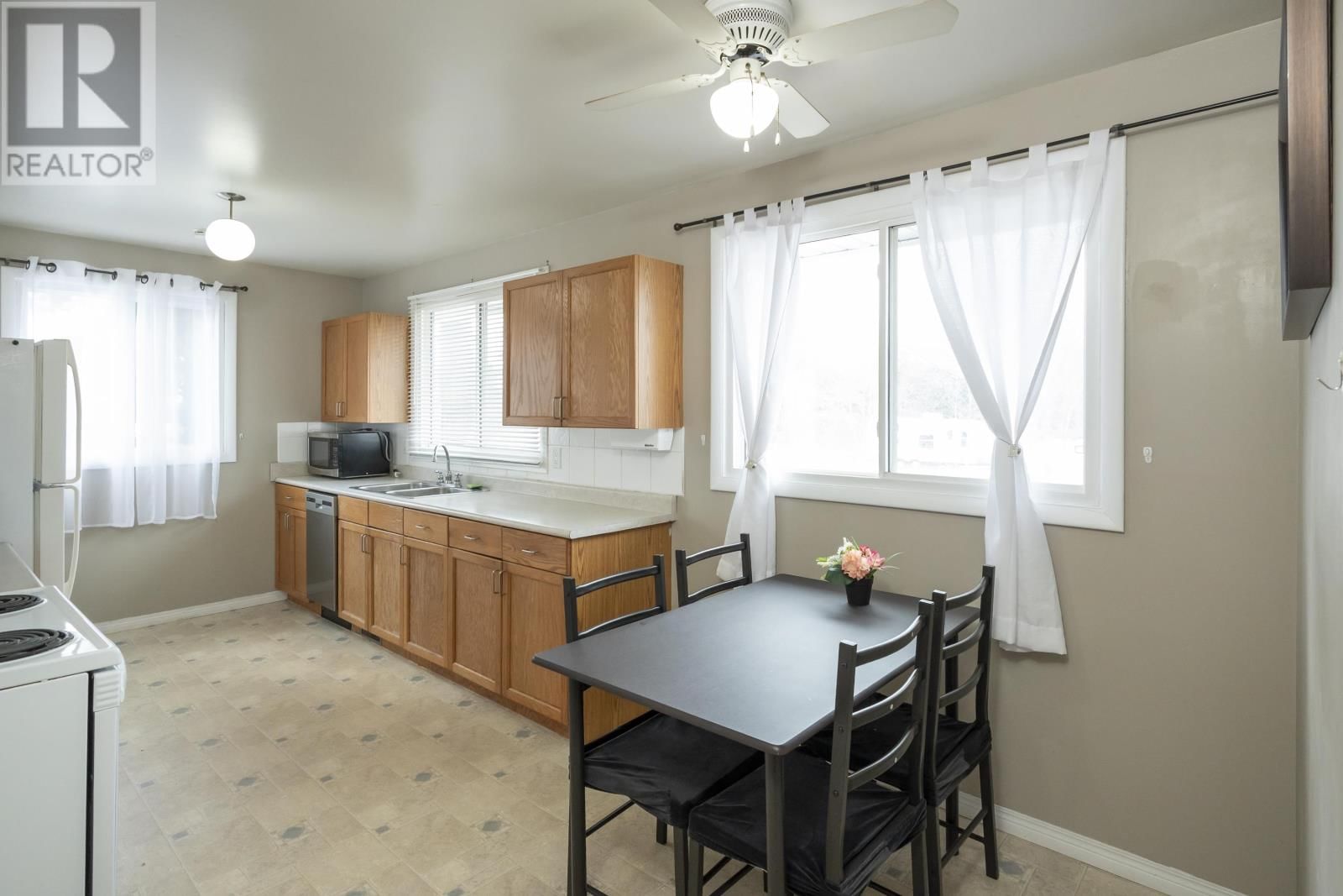 163 BLUCHER AVE Image 13