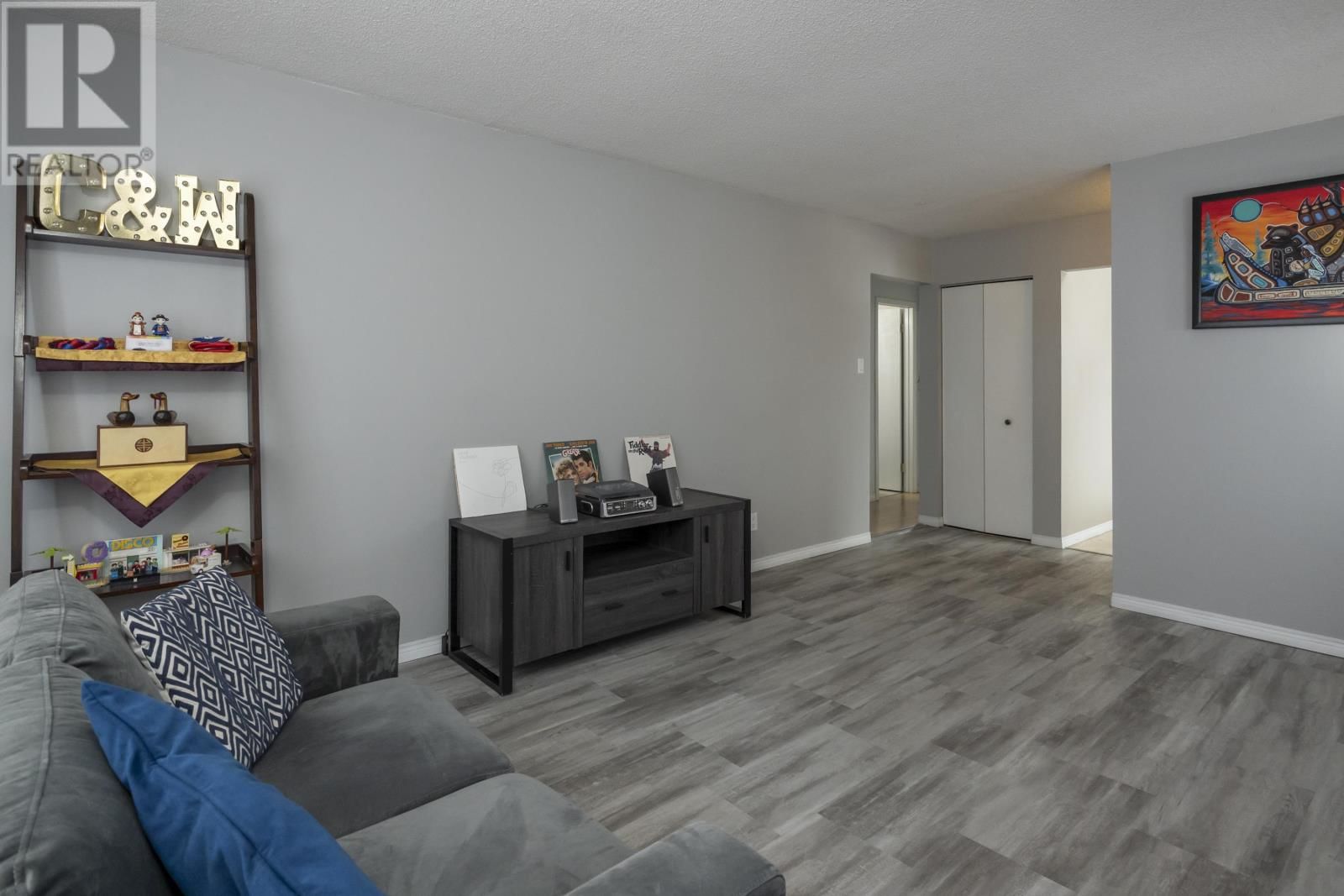 163 BLUCHER AVE Image 4