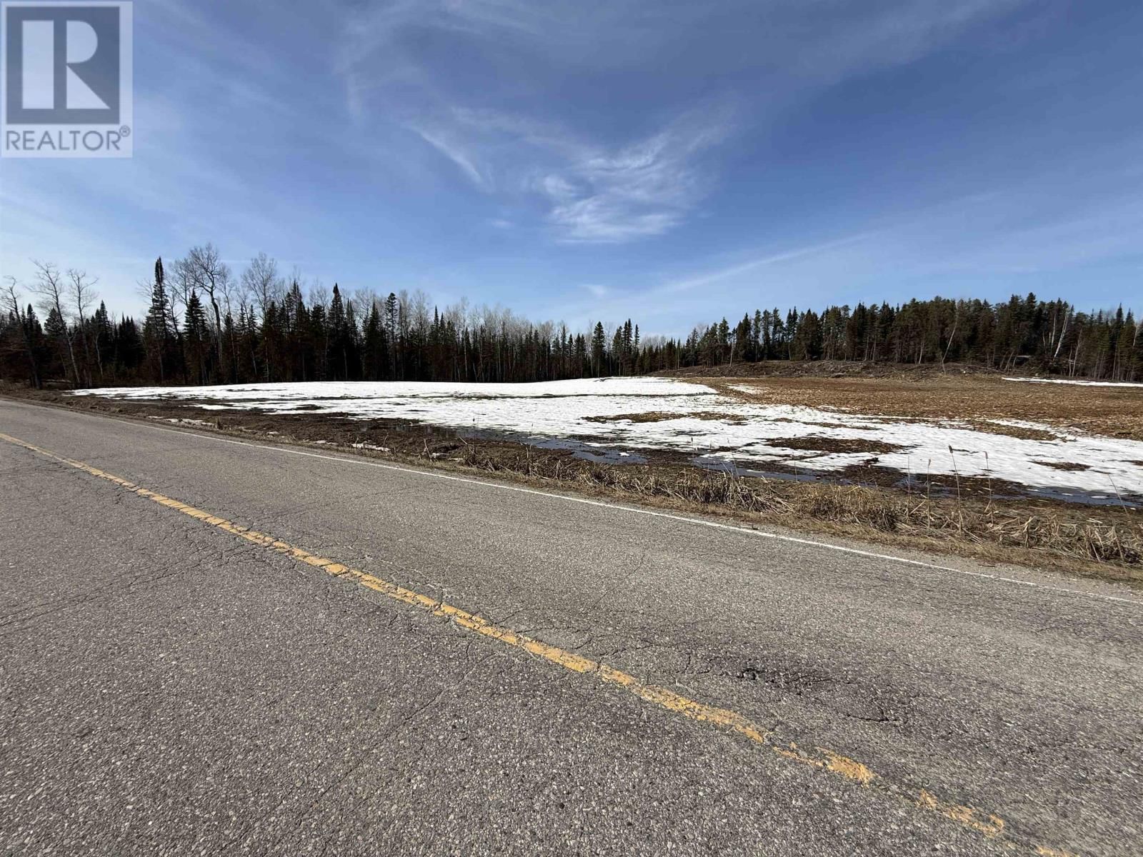 653 SANDY BEACH Image 2