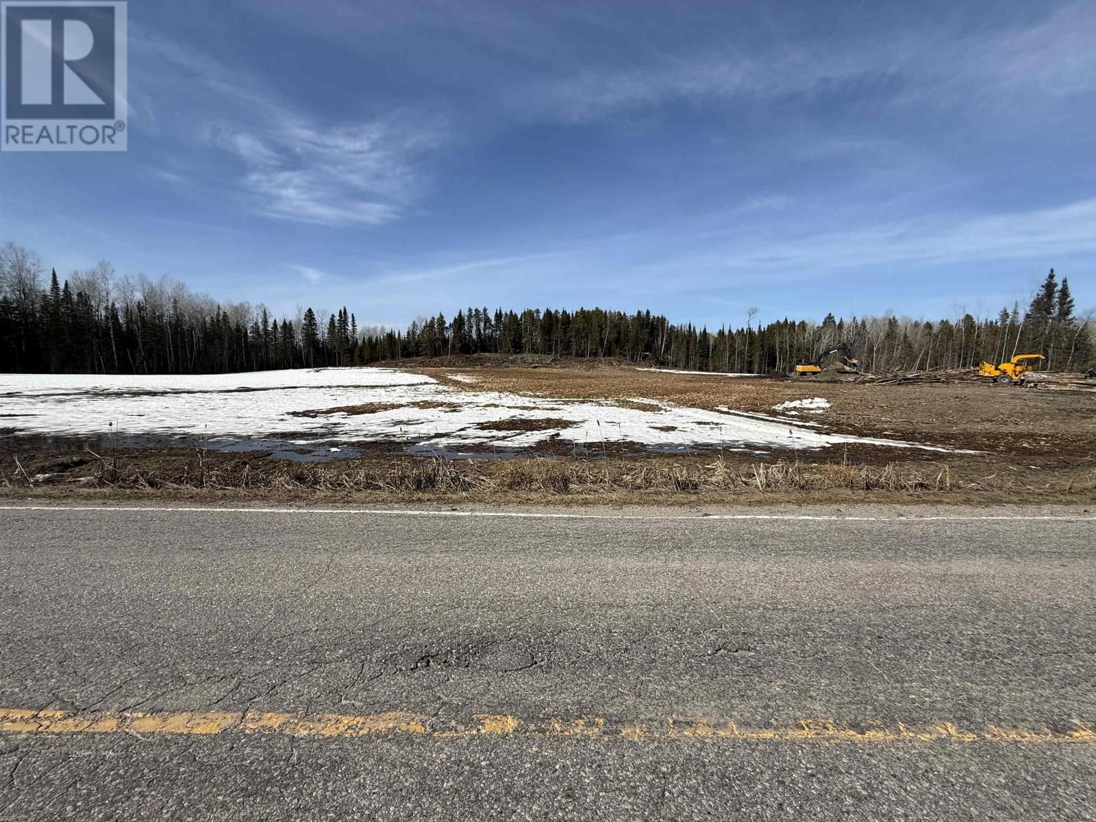 653 SANDY BEACH Image 3