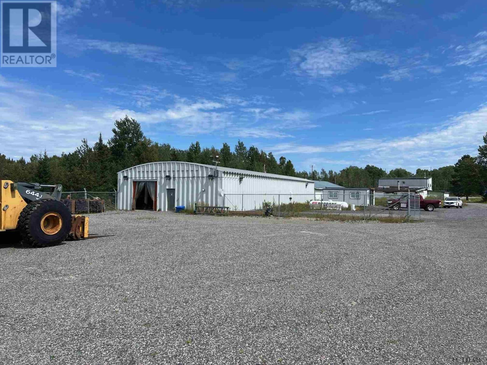 994386 Highway 11 N|19 Paget Street Image 2