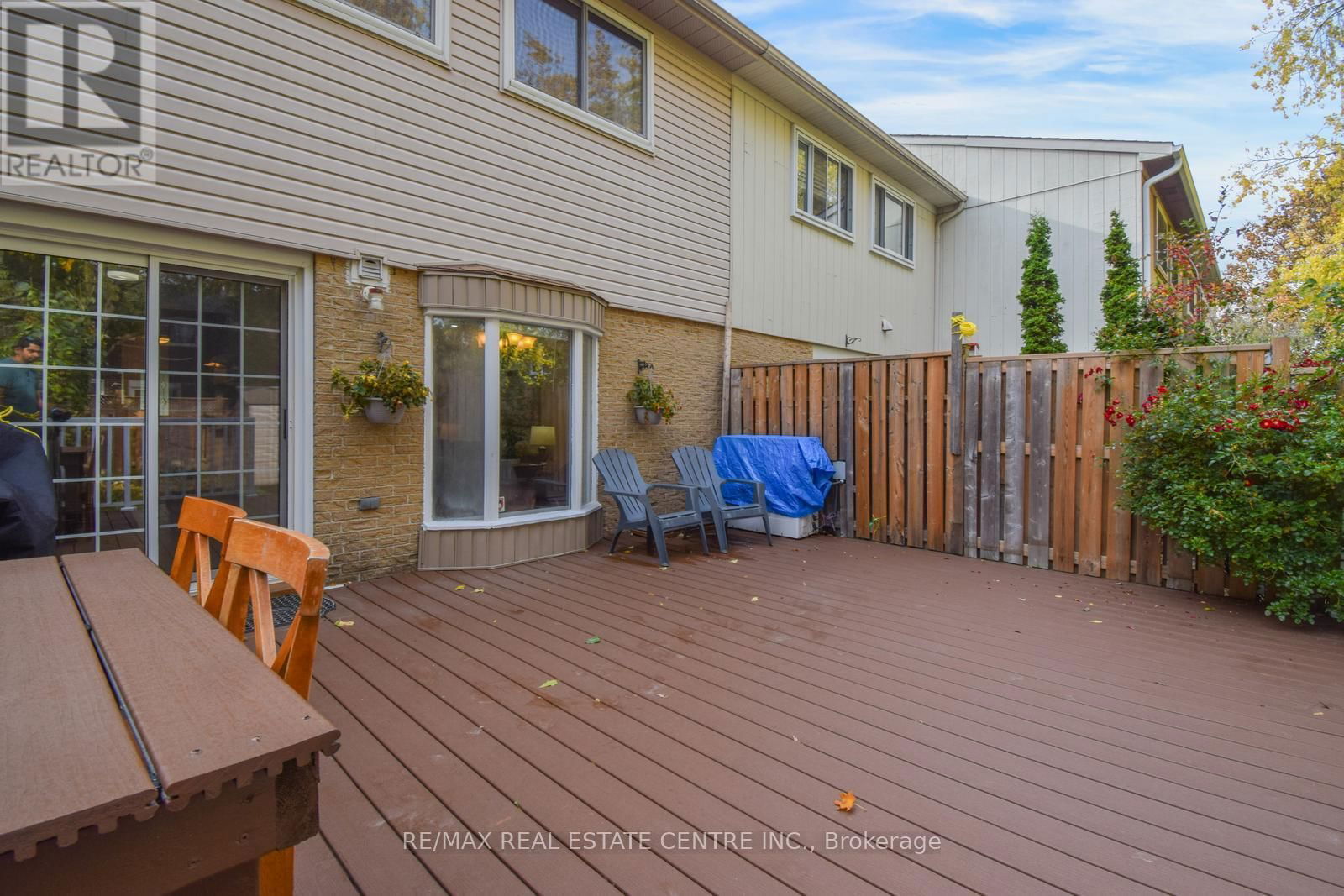 5960 CHIDHAM CRESCENT Image 37