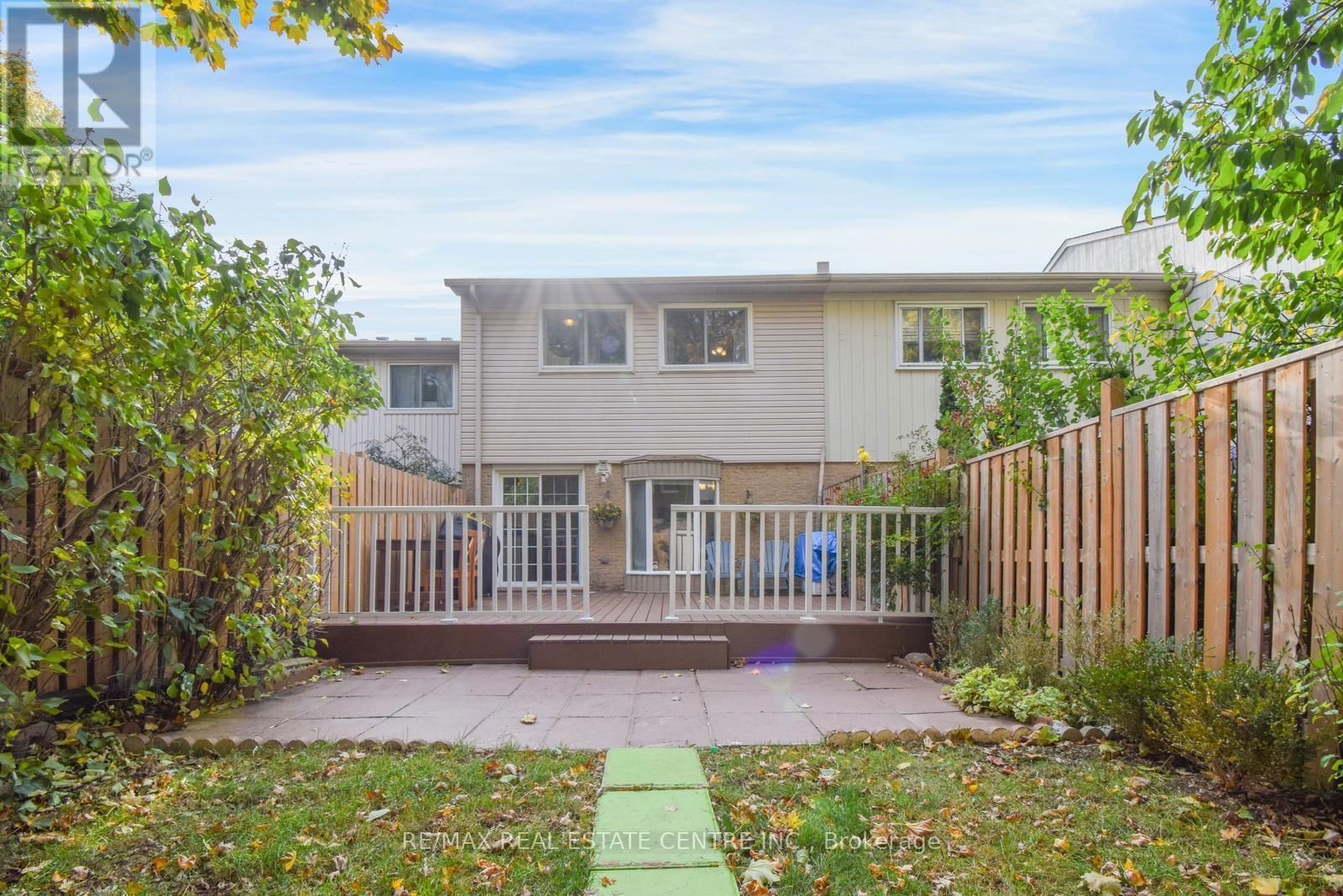 5960 CHIDHAM CRESCENT Image 38