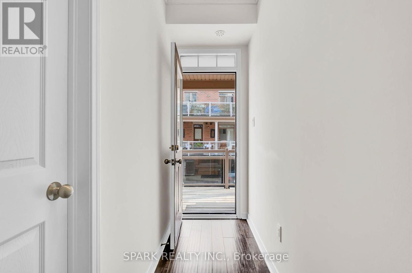 35 - 180 HOWDEN BOULEVARD Image 25