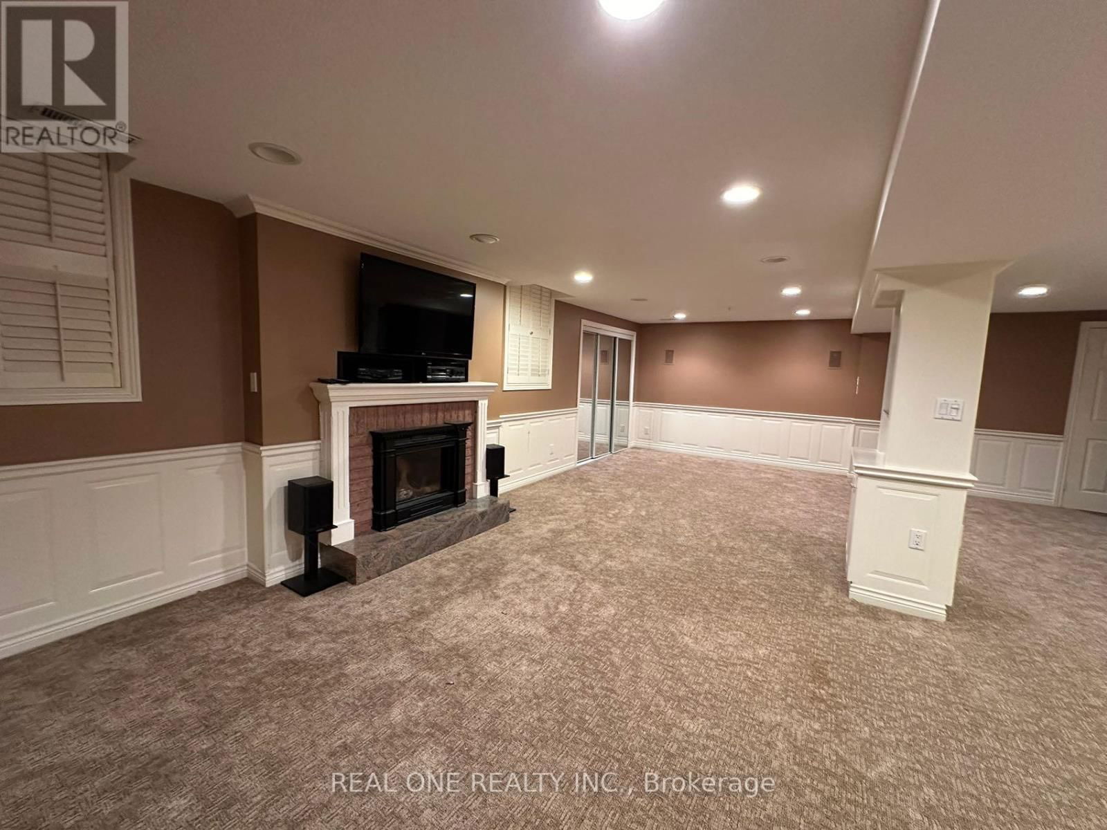 3944 GLAMIS COURT Image 21