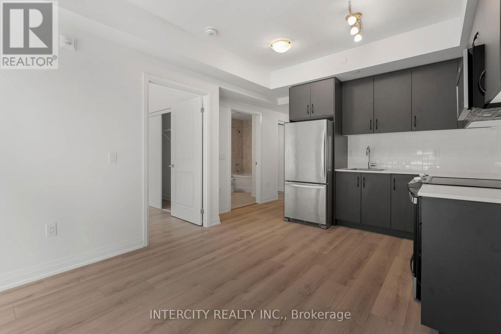 131 - 85 ATTMAR DRIVE Image 15