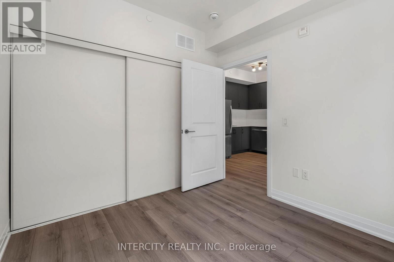 131 - 85 ATTMAR DRIVE Image 17