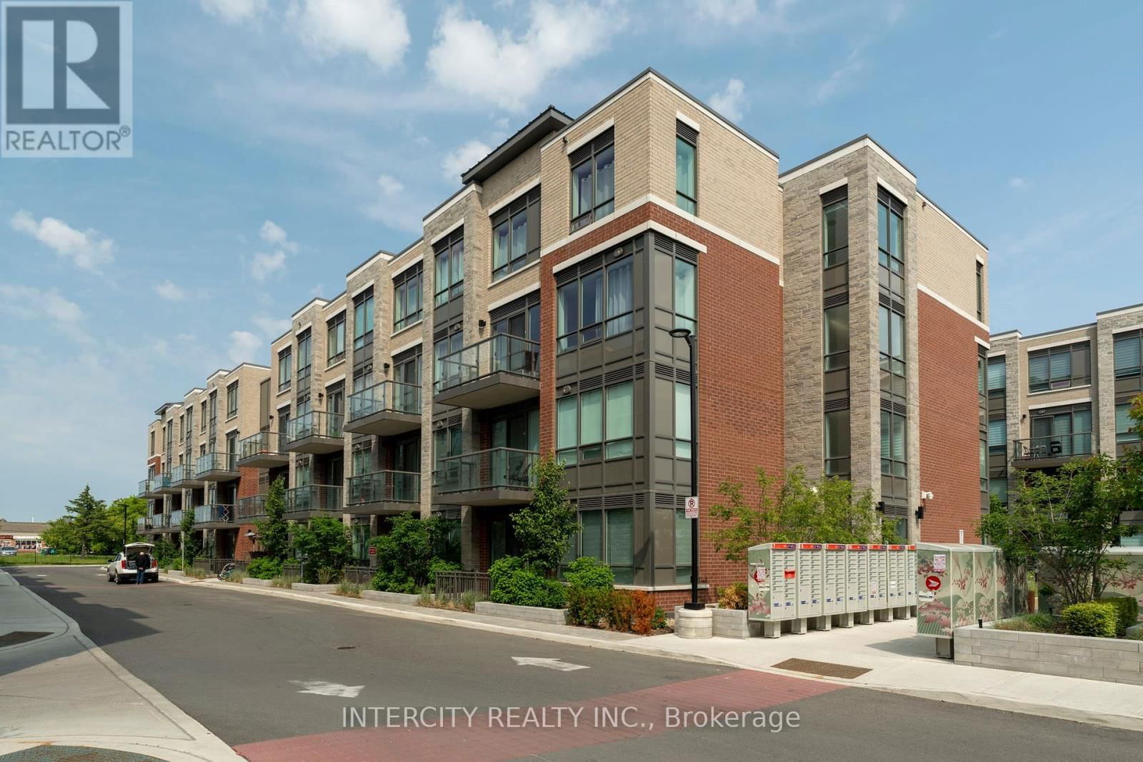 131 - 85 ATTMAR DRIVE Image 2