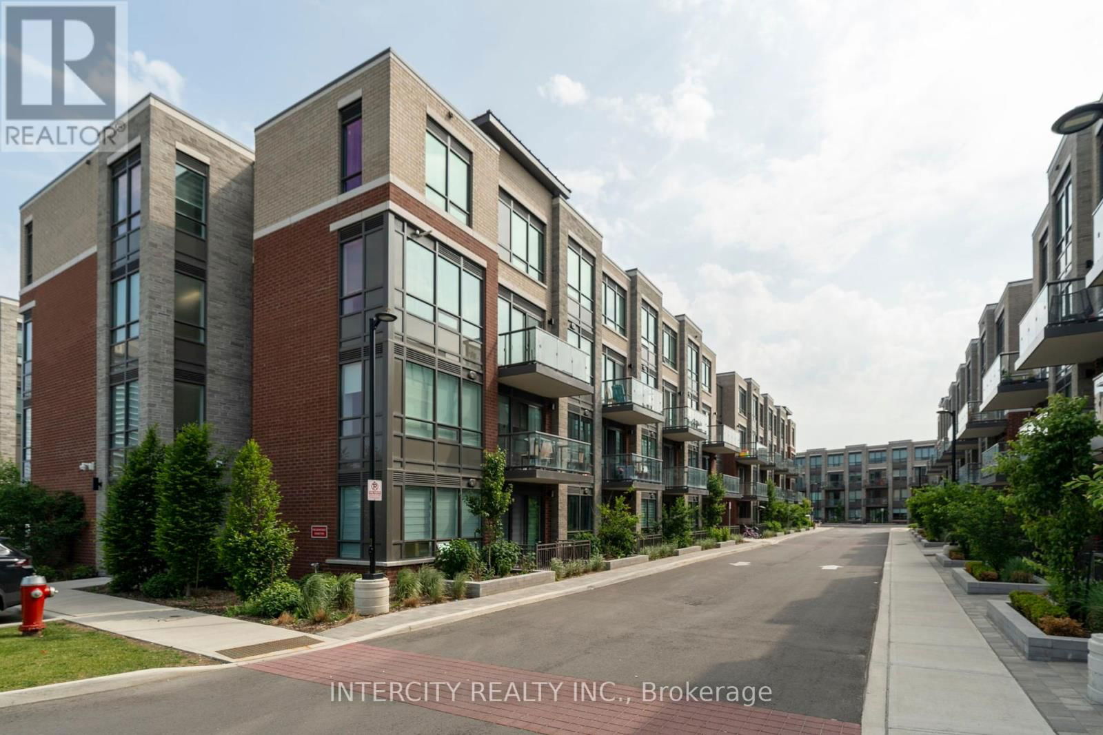 131 - 85 ATTMAR DRIVE Image 3