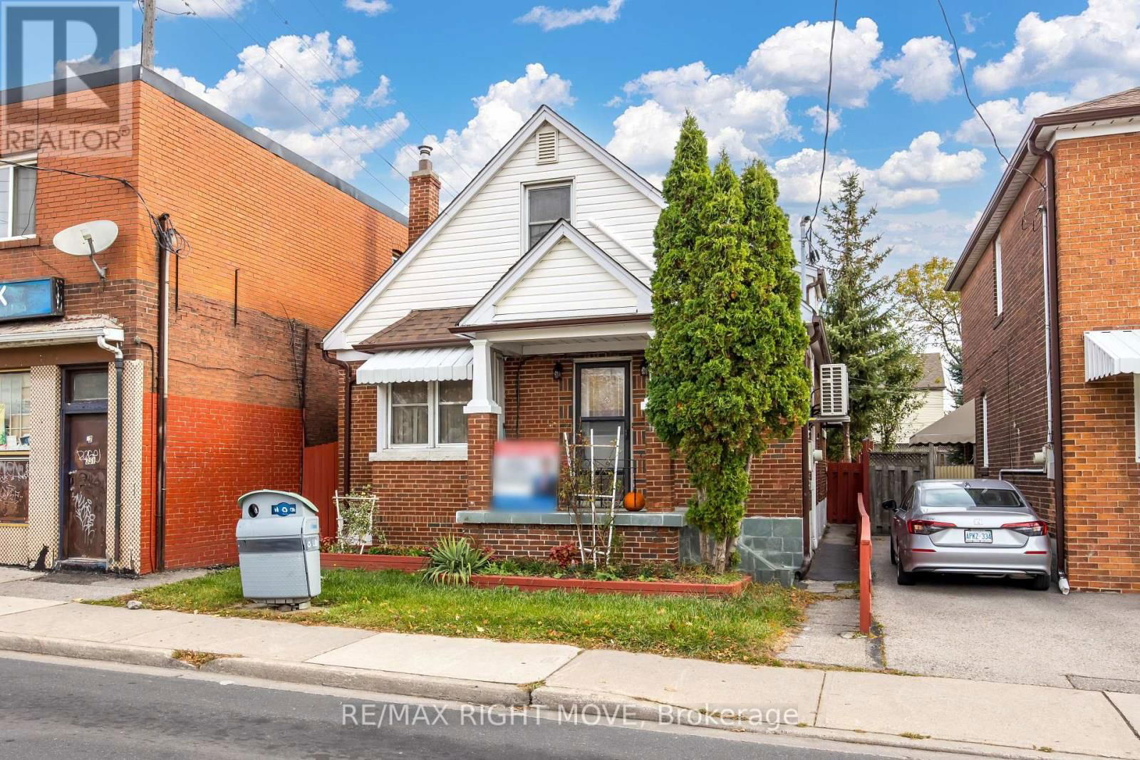 349 KIPLING AVENUE Image 2