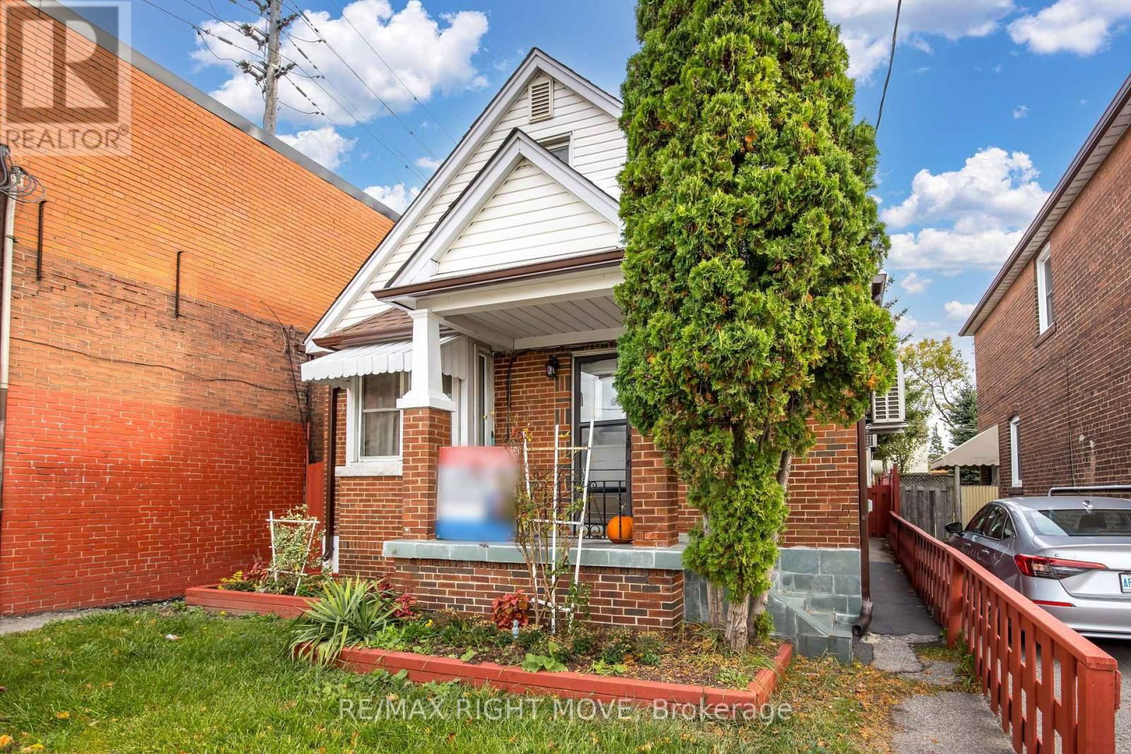 349 KIPLING AVENUE Image 3