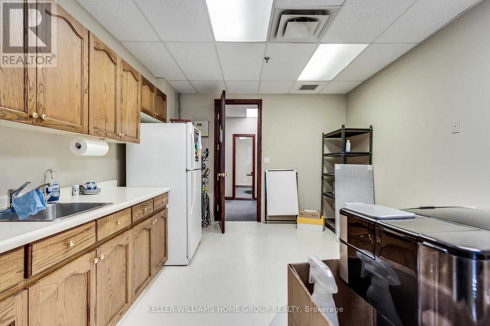 204N - 1455 LAKESHORE ROAD Image 30