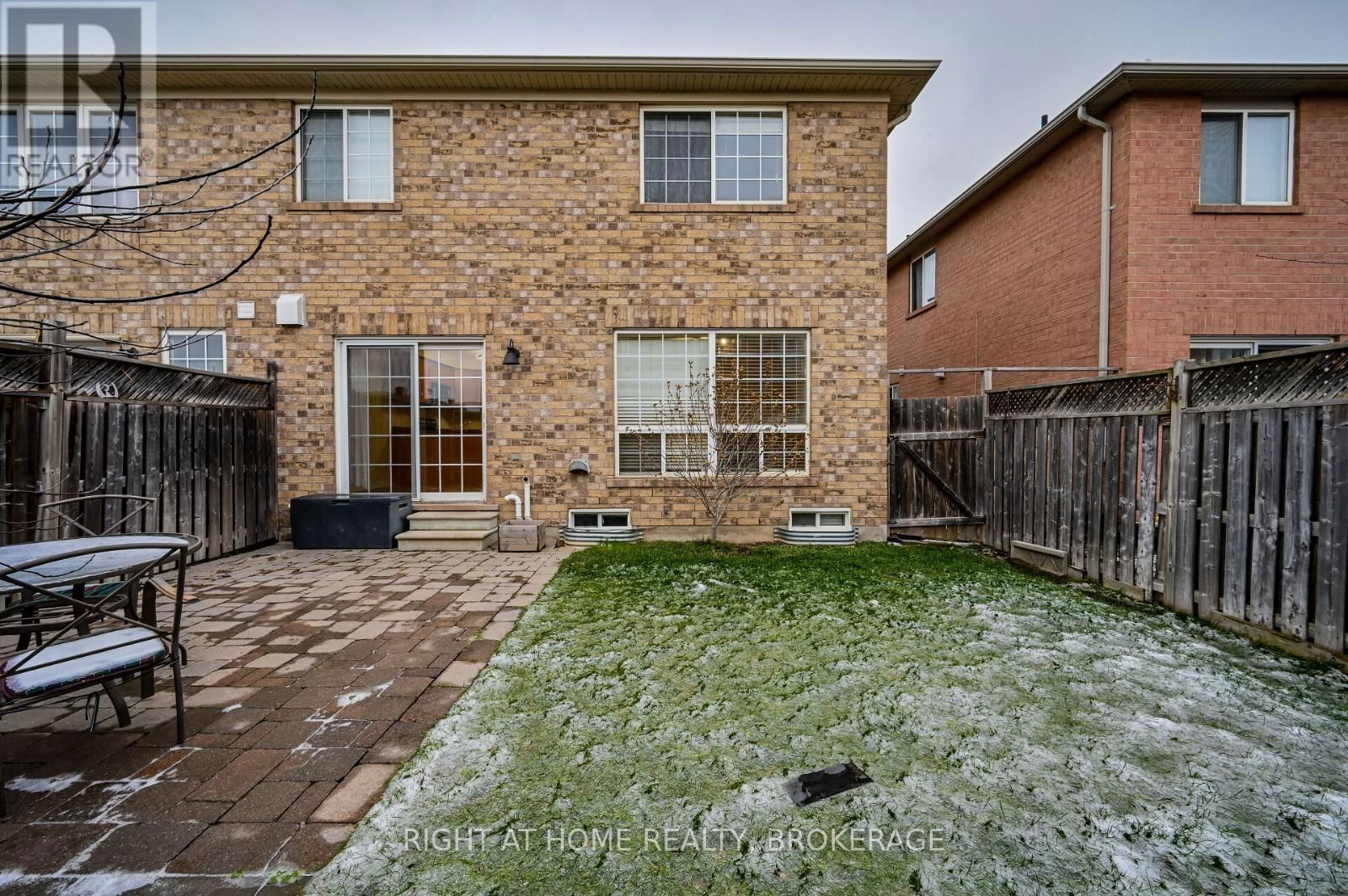 842 LUXTON DRIVE Image 39