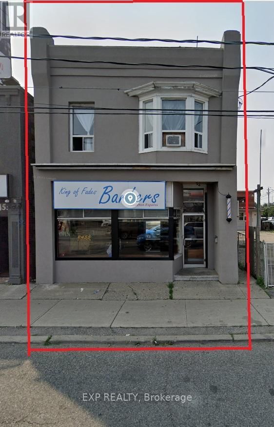 2455 ST CLAIR AVENUE W Image 1