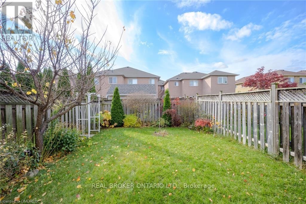 2493 NEWCASTLE CRESCENT Image 29