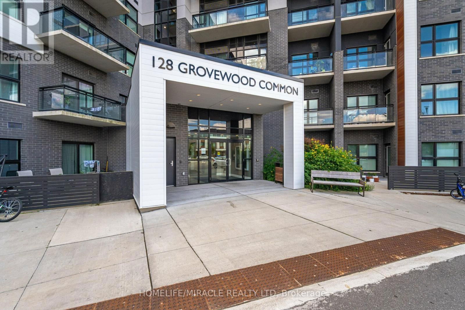 625 - 128 GROVEWOOD COMMON Image 2