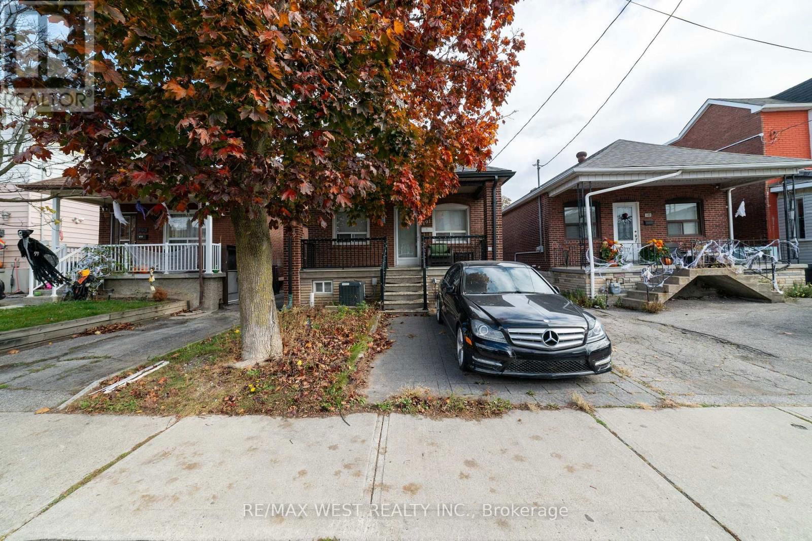 191 CHAMBERS AVENUE Image 1