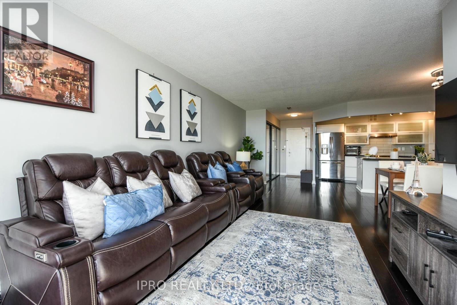 1411 - 3605 KARIYA DRIVE Image 19