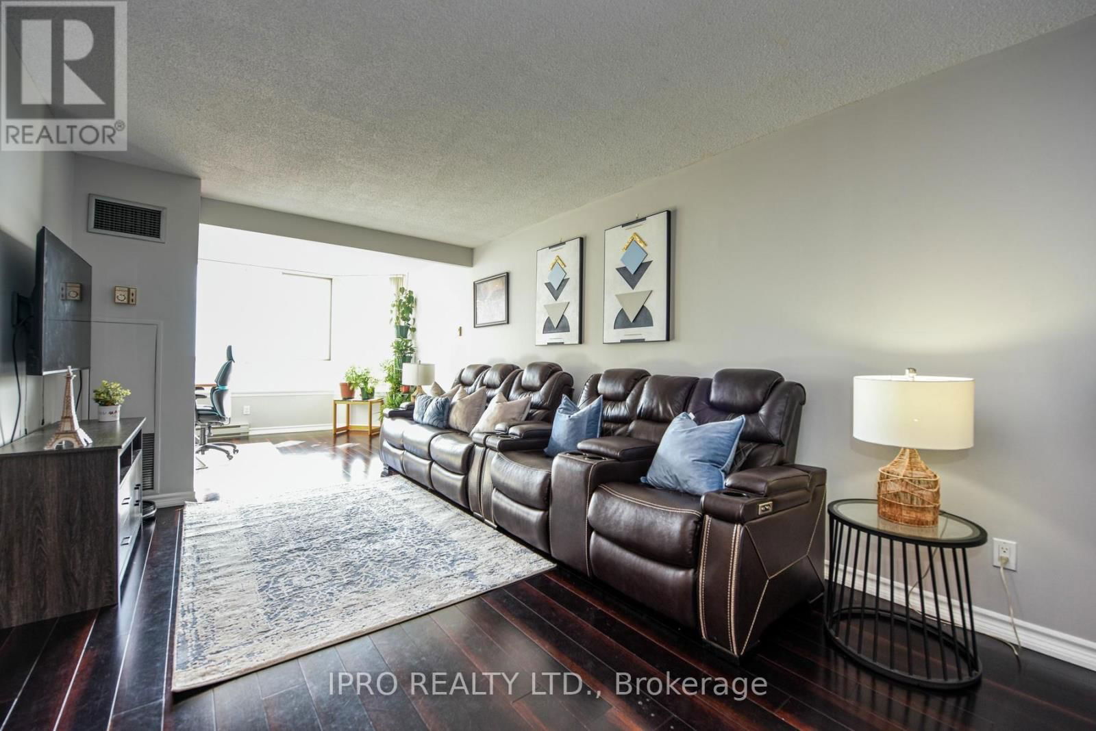 1411 - 3605 KARIYA DRIVE Image 21