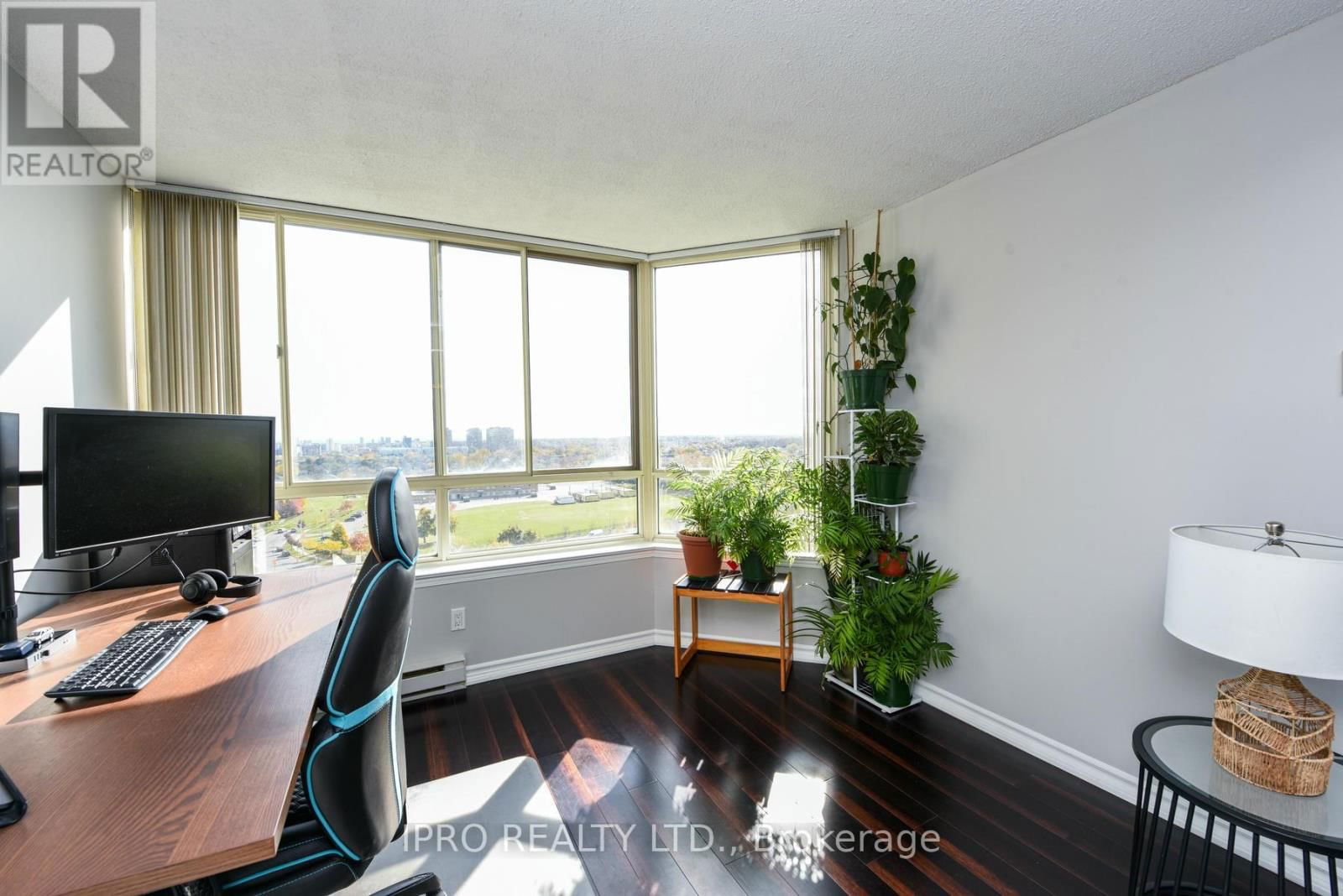 1411 - 3605 KARIYA DRIVE Image 25